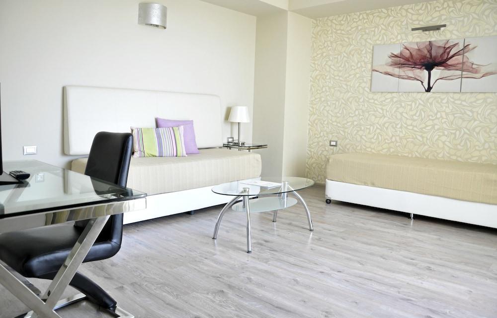 Atrium Platinum & Hotel Ixia (Rhodes)