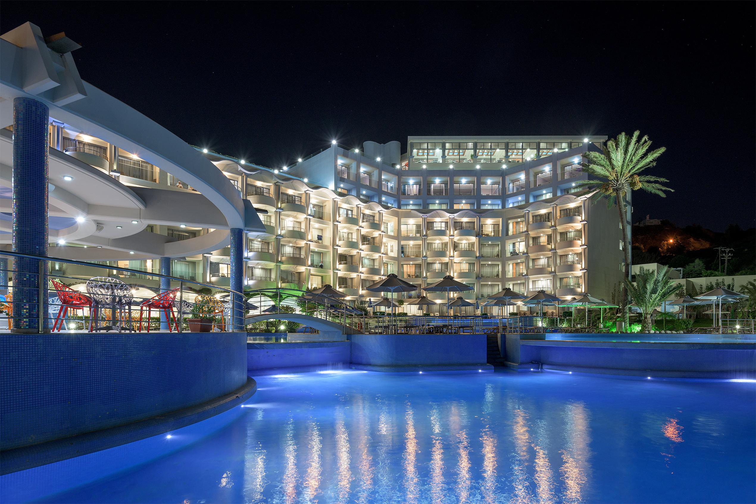 Atrium Platinum & Hotel